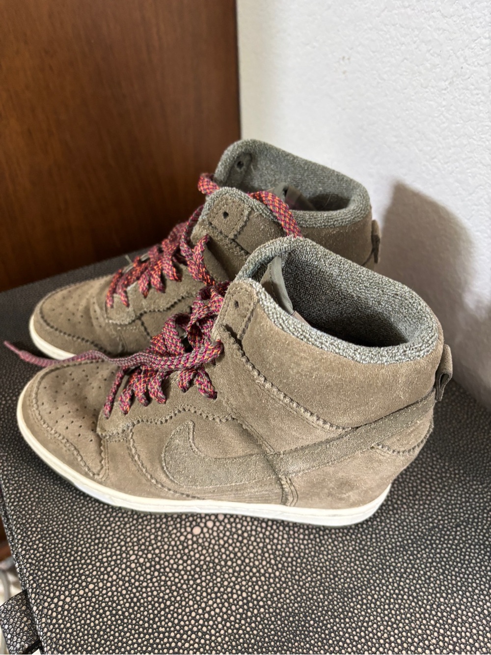 Nike Olive Green sky high wedge Sneakers worn once size 6
